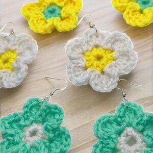 Custom Crochet Daisy Earrings | Handmade & Personalized Floral Jewelry